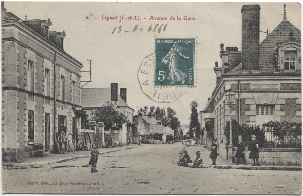 cpa ligueil Avenue de la Gare 1911