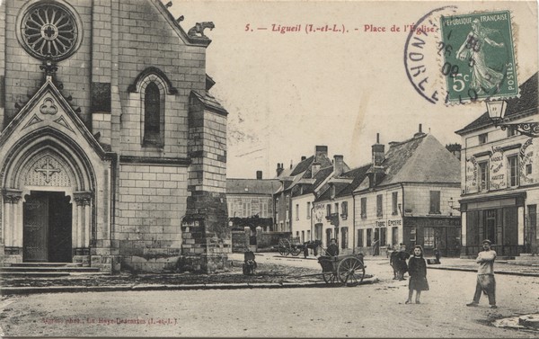cpa ligueil Place de l'Eglise 1908
