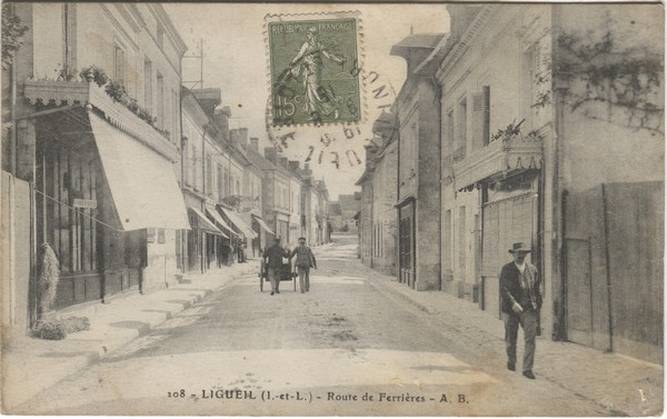 CPA ligueil Grande Rue 1918